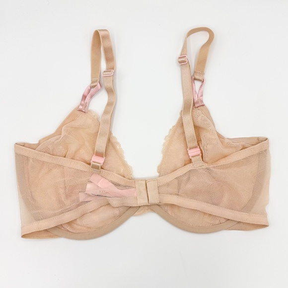 Victoria's Secret Cream Lace Unlined Demi Bra - Picture 2 of 5